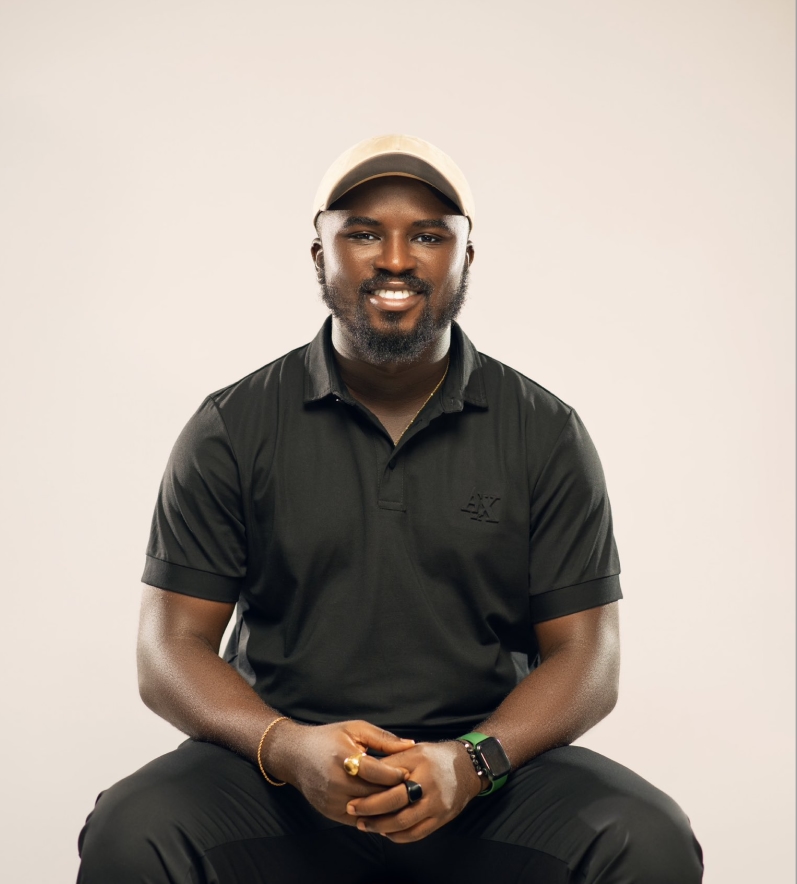 Portrait Full Seated on Stool