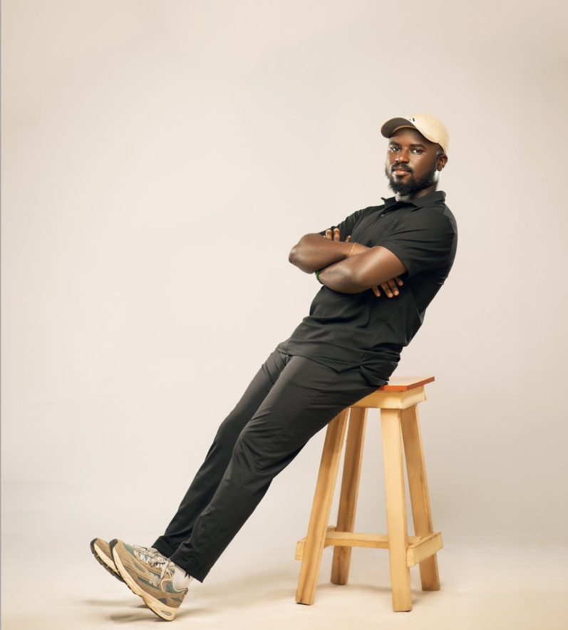 Portrait Full Seated on Stool